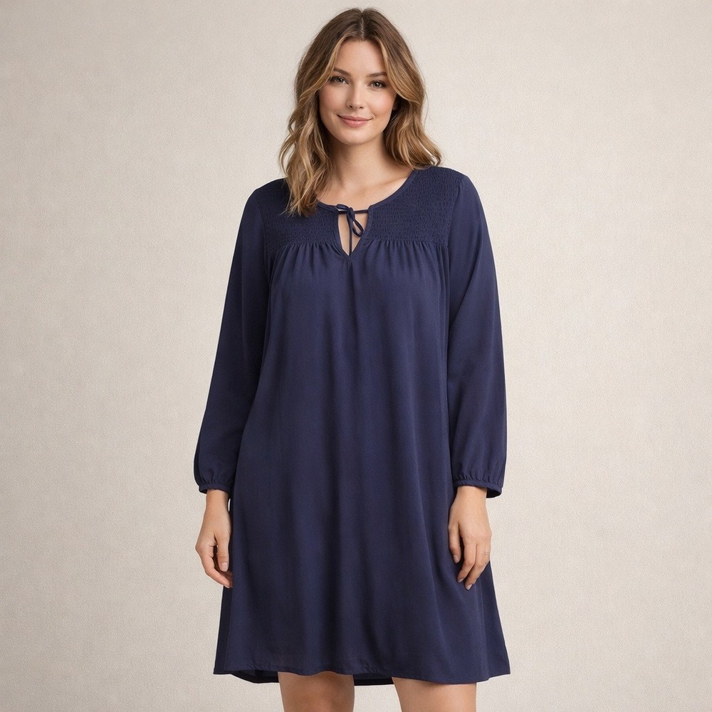Old Navy Dress Womens Medium Blue Long Sleeve Smocked Chambray‎ New